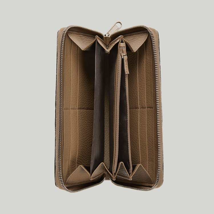 739484.AABY0.2801.002.100.0008.Light Jumbo GG continental wallet